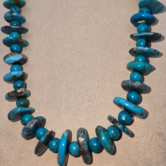 Kingman Turquoise Rondel Necklace - Picture 3 of 5
